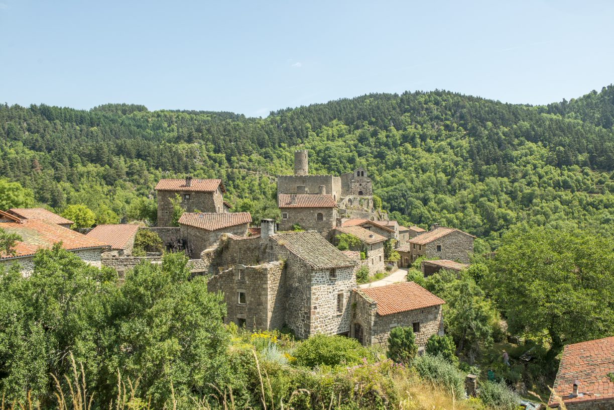 pcu_villagemedievalchalencon_saintandredechalencon_creditphotoLuc_Olivier_MDT43