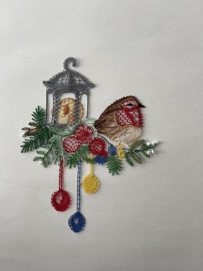 Rouge gorge en dentelle au fuseau