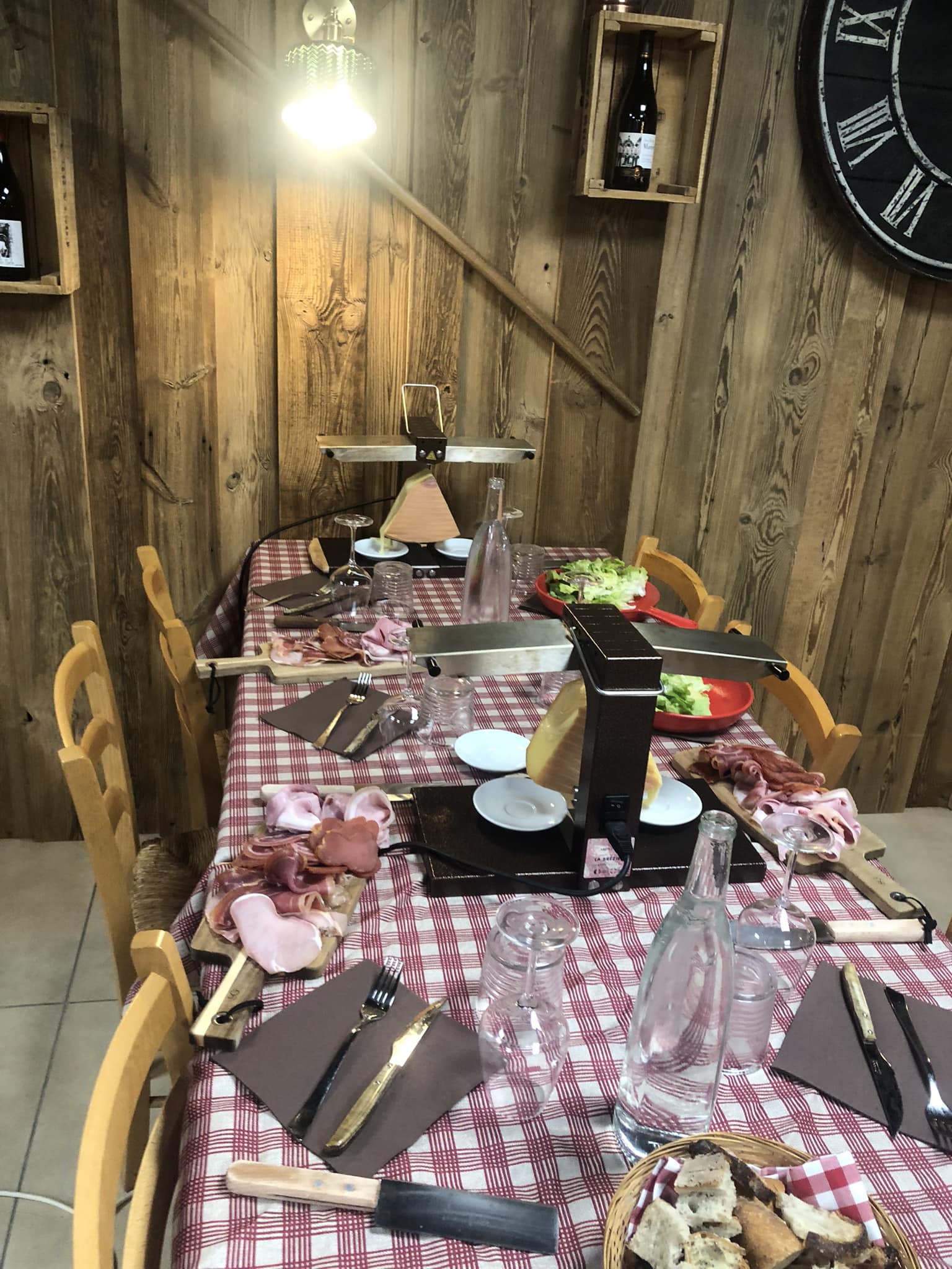 Les Vieilles Mules restaurant savoyard_Yssingeaux