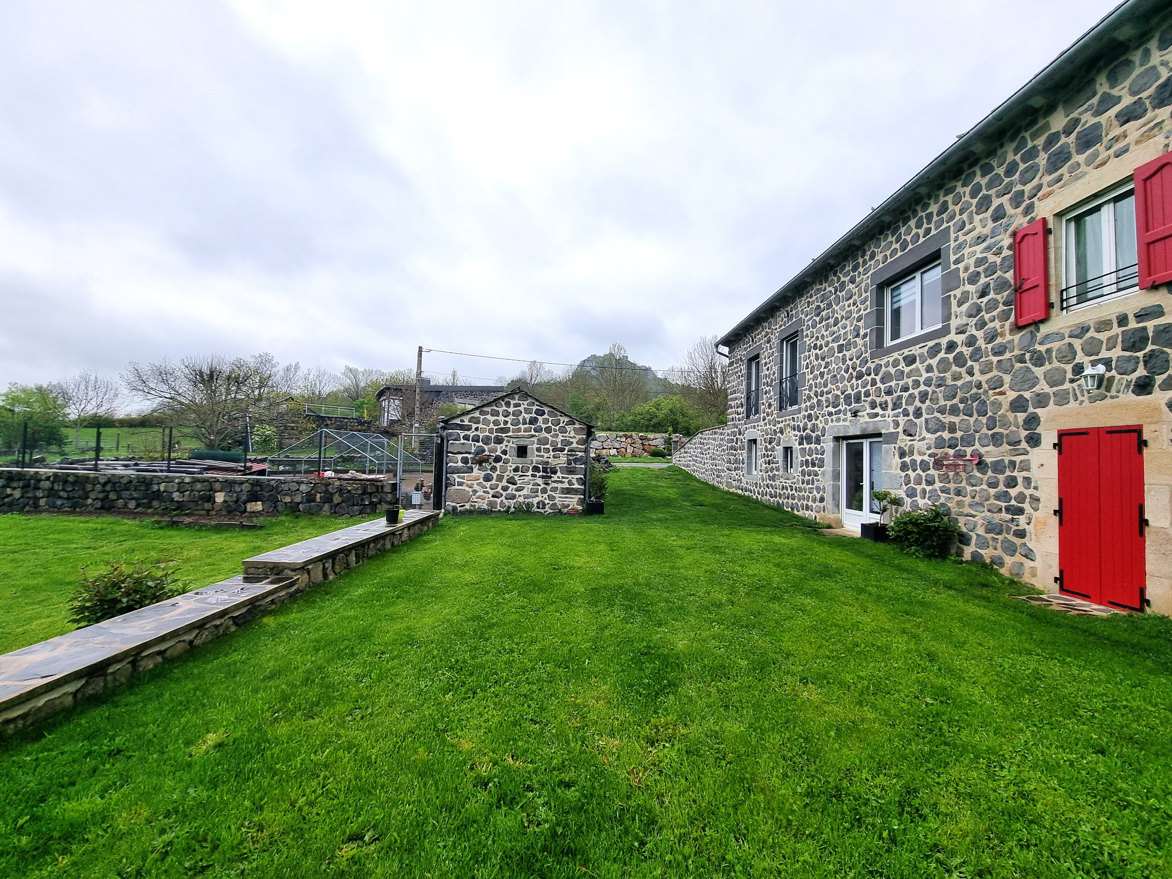 Gîte des poulettes_Saint-Julien-Chapteuil